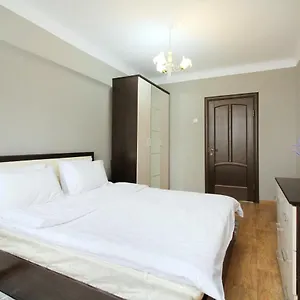 https://spacious-central-apartment.hotels-of-almaty.com